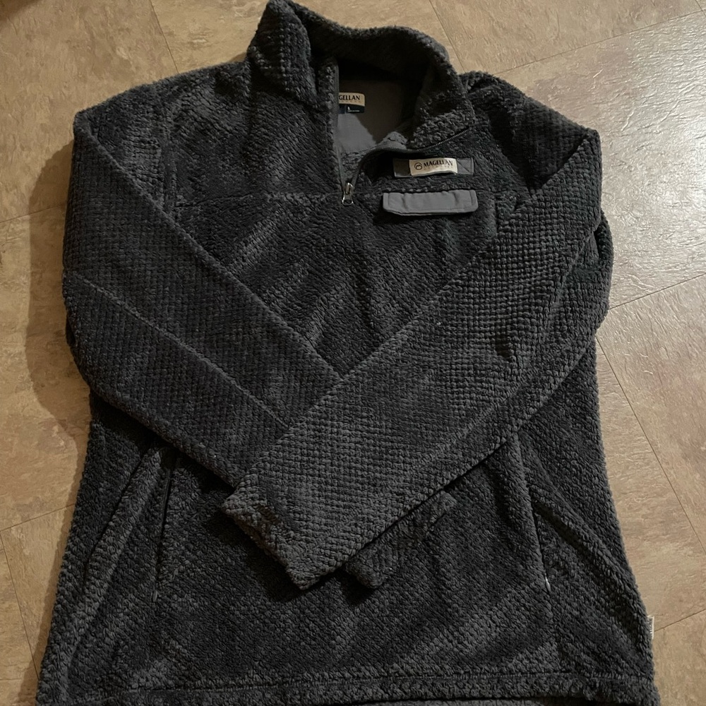 Classic fit Magellan 1/4 zip sweater